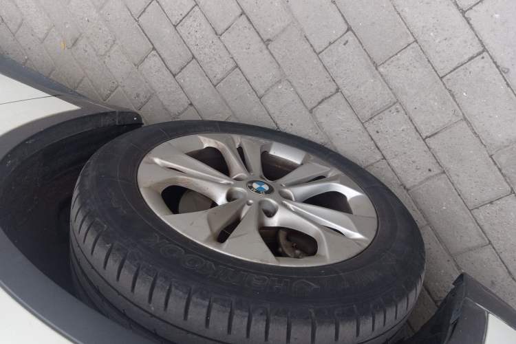 Used BMW X1 2016 sDrive18Li Premium Edition
