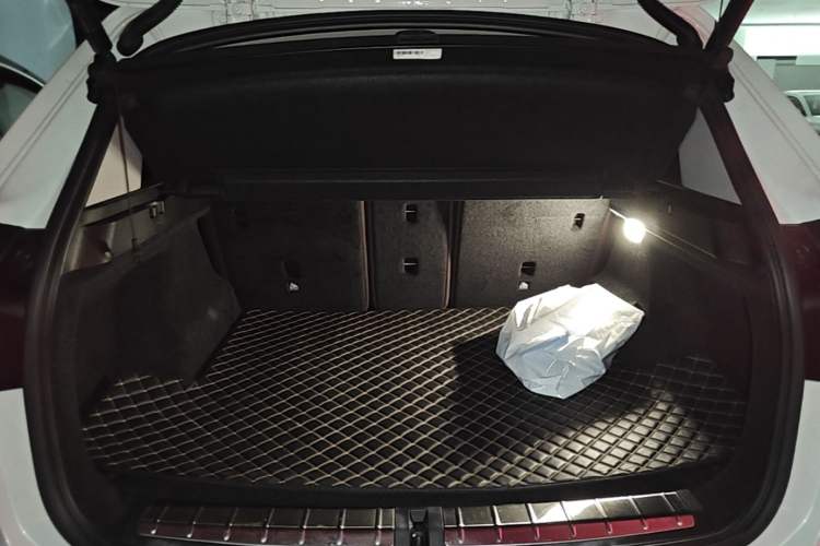 Used BMW X1 2020 sDrive25Li Leading Model
