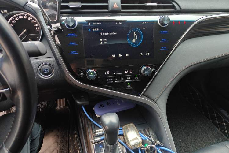 Used Toyota Camry 2019 2.0G Luxury Edition China VI Standard Audio And AC Panel