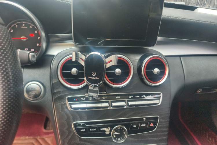 Used Mercedes-Benz C-Class 2015 Revised C 200 L Sport Edition Audio And AC Panel