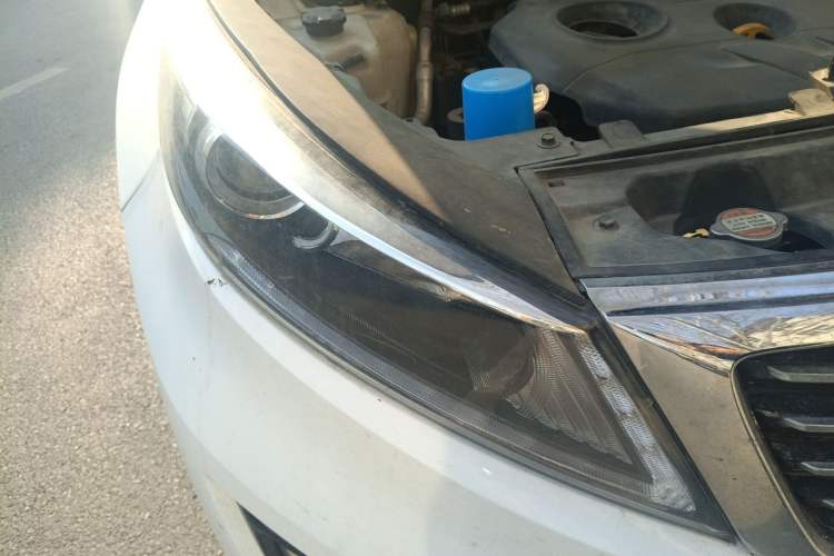 Used Kia Sportage R 2015 2.0L Automatic Two-Wheel Drive GLS Right Front Headlight