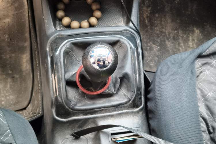 Used CHANGAN OSHAN X70A 2022 1.5L Manual Base Version