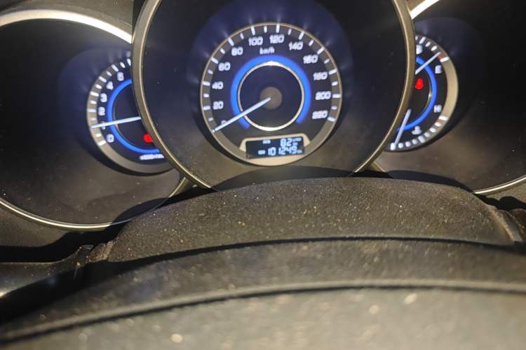 Used CHANGAN Eado 2015 1.6L Manual Luxury Model China IV Standard Odometer Close Up