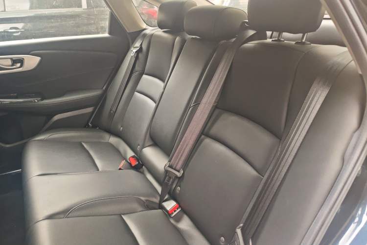 Used Honda Envix 2019 180TURBO CVT Prestige Edition China VI Left Rear Seat