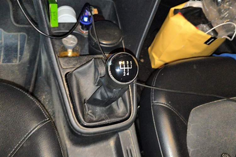 Used Volkswagen Santana 2013 1.6L Manual Comfort Edition
