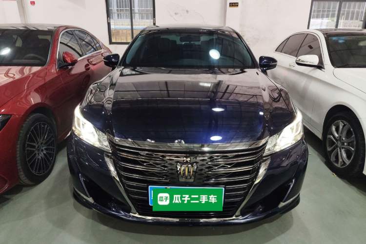 Used Toyota Crown 2018 2.0T Fashion Edition
