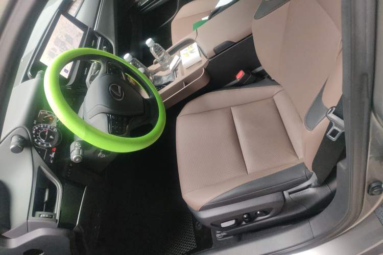 Used Lexus ES 2023 260 Excellence Edition
