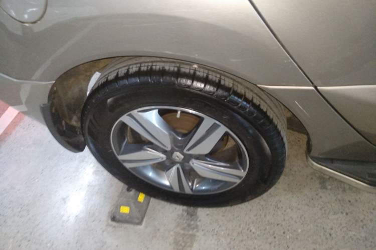 Used Renault Koleos 2014 2.0L Two-Wheel Drive Comfort Edition