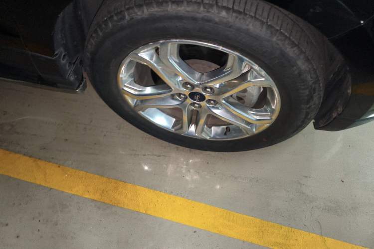 Used Ford Edge 2016 EcoBoost 245 Two-Wheel-Drive Titanium 7-Seater
