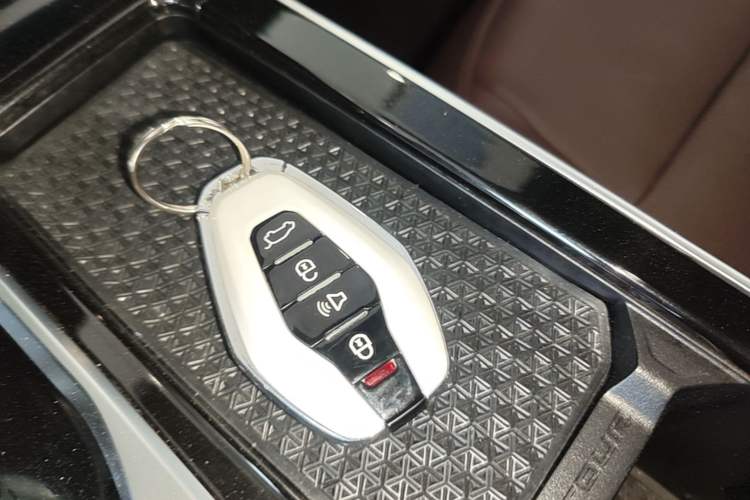 Used JETOUR X90 2023 Zilong 2.0T DCT Changsheng Edition 5-seater

