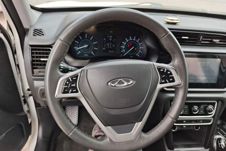 Used Chery Tiggo 3 2016 1.6L Manual ZhiShang Edition