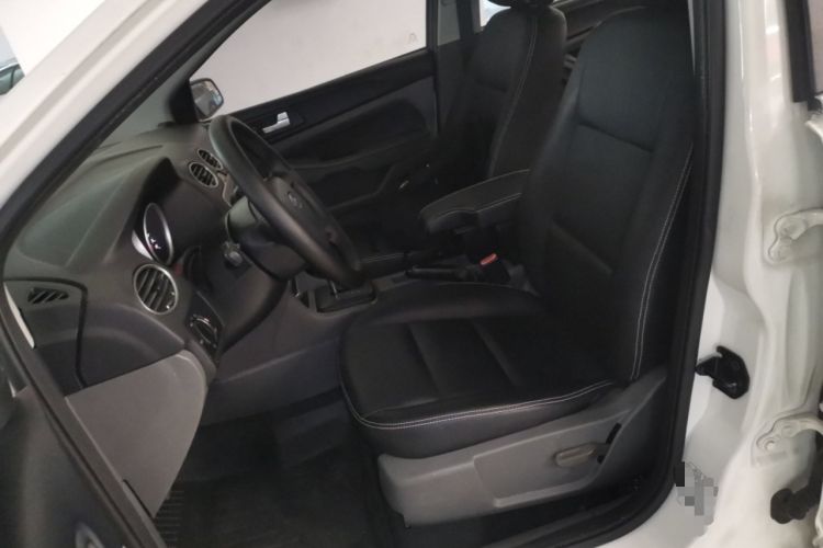 Used Ford Focus 2013 Hatchback Classic 1.8L Automatic Base Model Left Front Seat