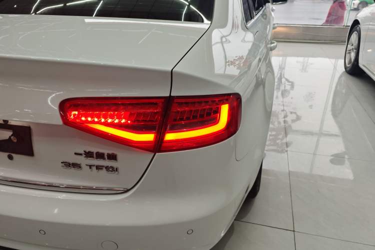 Used Audi A4L 2013 35 TFSI Automatic Standard Model
