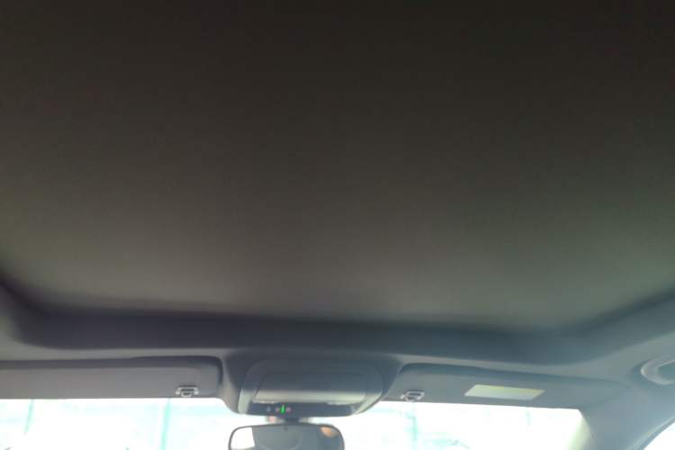 Used Cadillac XT4 2020 28T Two-Wheel-Drive Leading Version Headliner