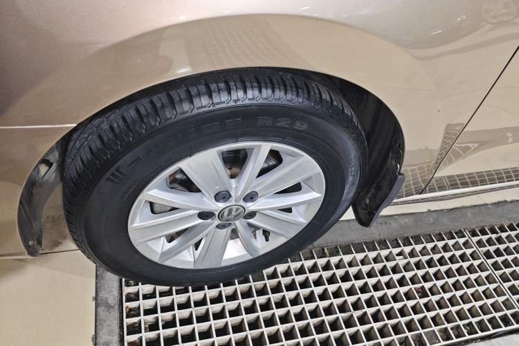 Used Volkswagen Jetta 2017 1.5L Automatic Fashion Model