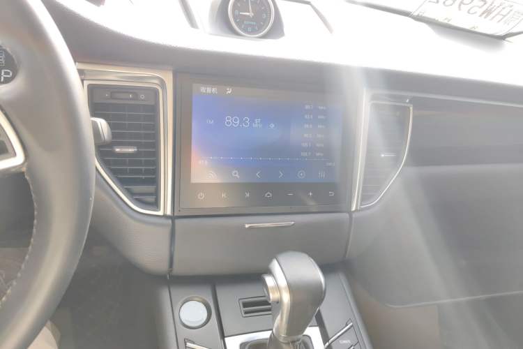 Used Zotye SR9 2017 2.0T Automatic Ultimate Edition Audio And AC Panel