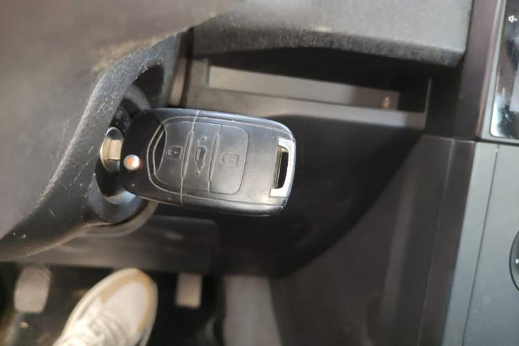 Used Wuling Hongguang PLUS 2019 1.5T Manual Standard Edition 5 Seats