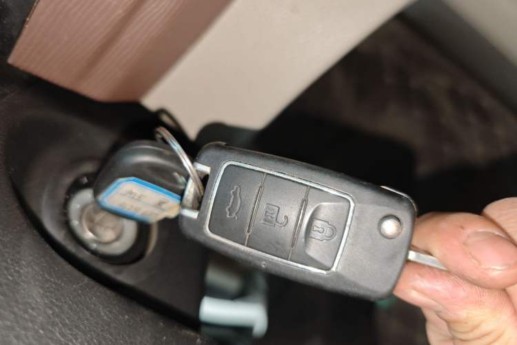 Used FORTHING Lingzhi 2019 M5L 1.6L 7-Seater Luxury Model China VI Standard