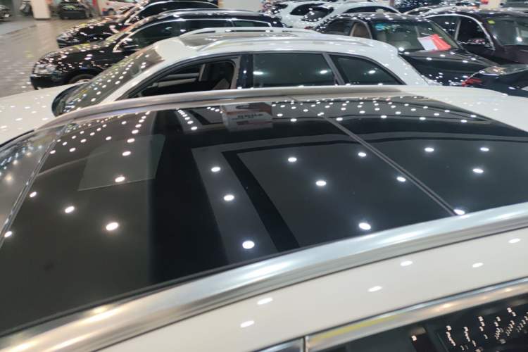 Used Mercedes-Benz C-Class 2015 C 200 station wagon