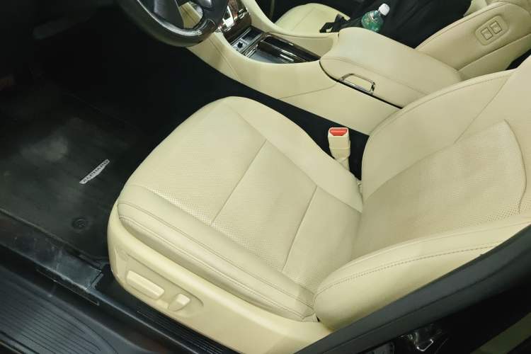 Used Toyota Alphard 2021 Dual-Engine 2.5L Luxury Edition Left Front Seat