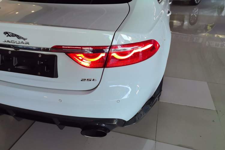 Used Jaguar XFL 2020 XFL 2.0T P250 Two-Wheel-Drive Luxury Edition