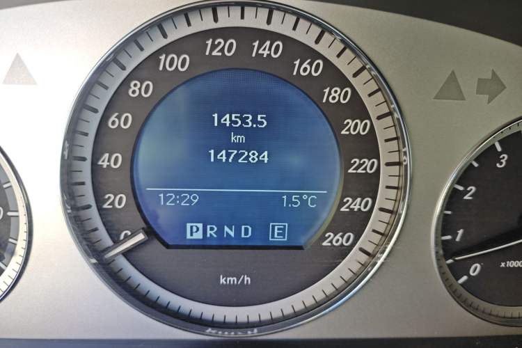 Used Mercedes-Benz GLK-Class 2010 GLK 300 4MATIC Fashion Model