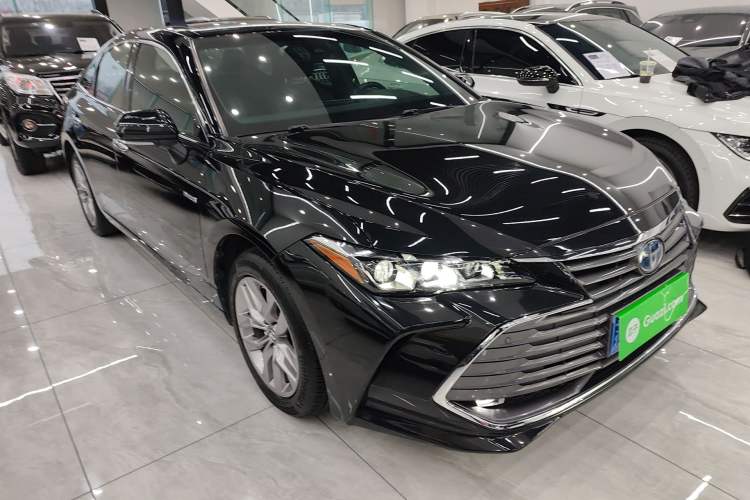 Used Toyota Avalon 2019 Dual-Engine 2.5L Luxury Edition China VI Standard
