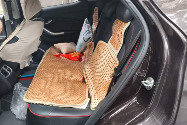 Used Soueast DX7 2015 1.5T Automatic Luxury Model
