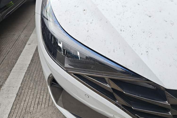 Used Hyundai Elantra 2022 1.5L CVT LUX Prestige Edition