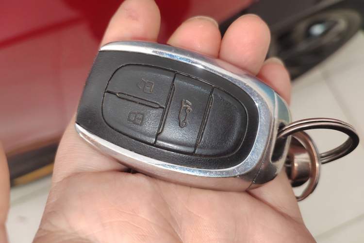 Used SAIC MAXUS D60 2022 1.5T Automatic Trendy Version 6-Seater
