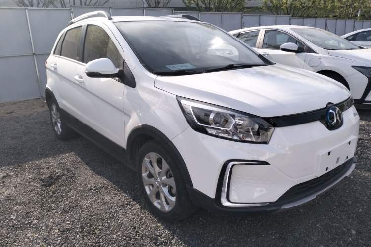 Used BAIC New Energy EC5 2019 New Style Edition Front Right 45 Deg