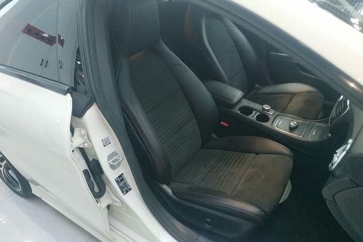 Used Mercedes-Benz CLA 2017 Refreshed CLA 220 4MATIC