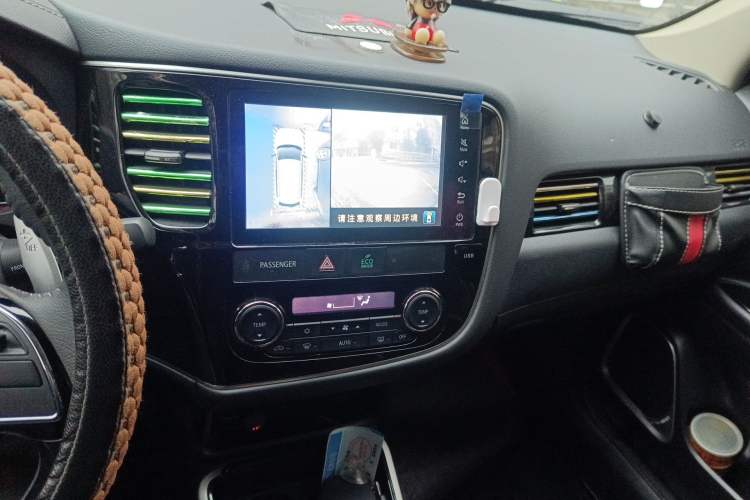 Used Mitsubishi Outlander 2019 2.4L 4x4 Zhi Xiang Edition 5 Seats China VI Standard Audio And AC Panel