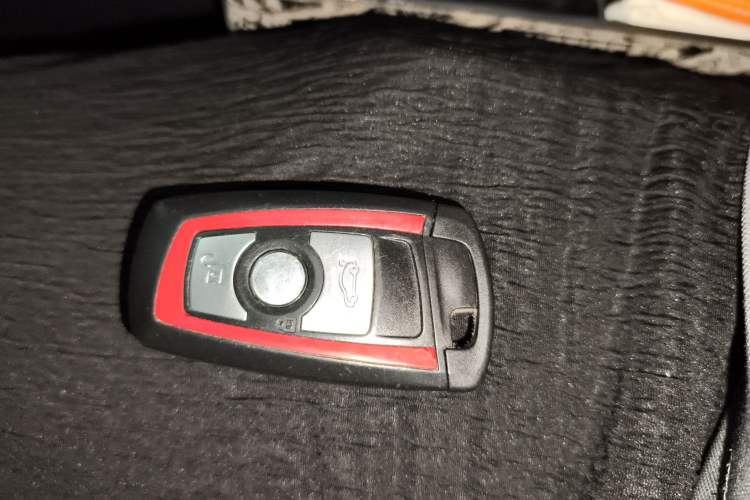 Used BMW 3 Series 2013 320i Sport Design Package
