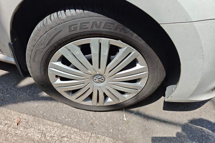 Used Volkswagen Polo 2016 1.6L Automatic Comfort Model