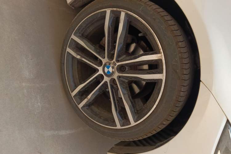 Used BMW 4 Series 2017 425i M Sport Package Right Front Wheel Hub