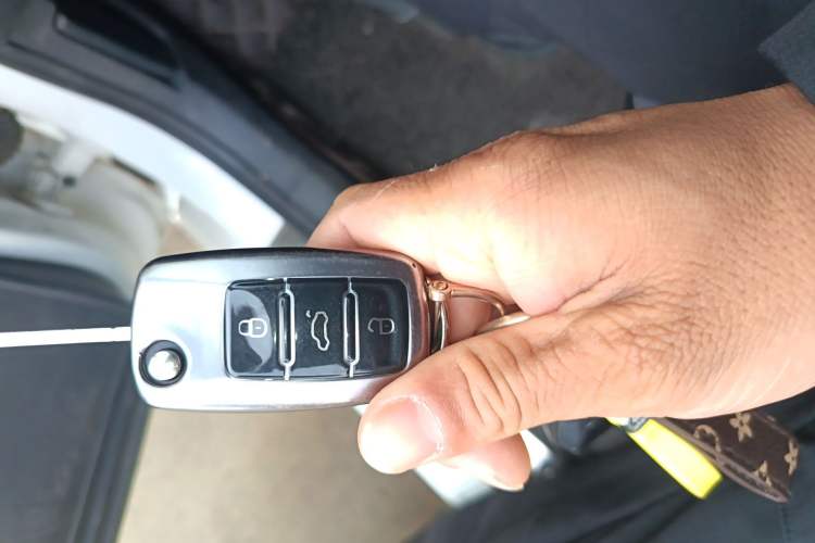 Used Volkswagen Santana 2015 1.6L Automatic Fashion Edition