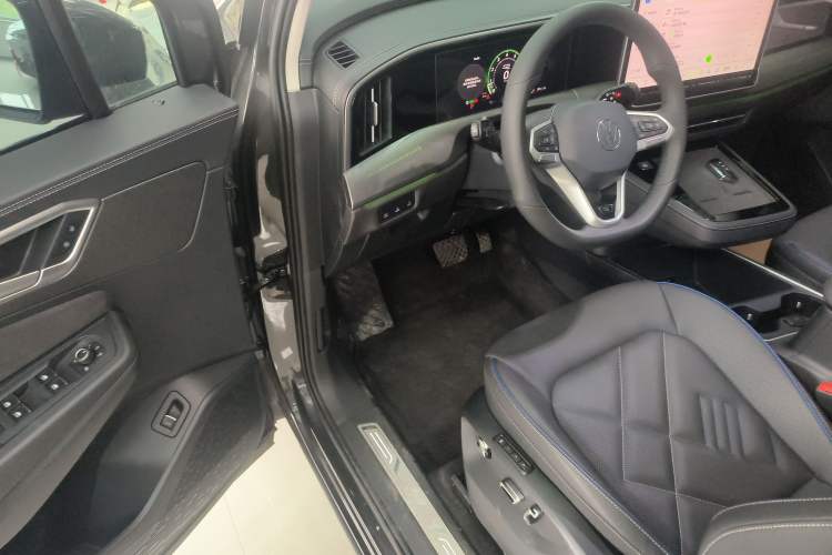 Used Volkswagen Talagon 2026 Model 450TSI Four-Wheel Drive Flagship 7-Seater Driver Seat