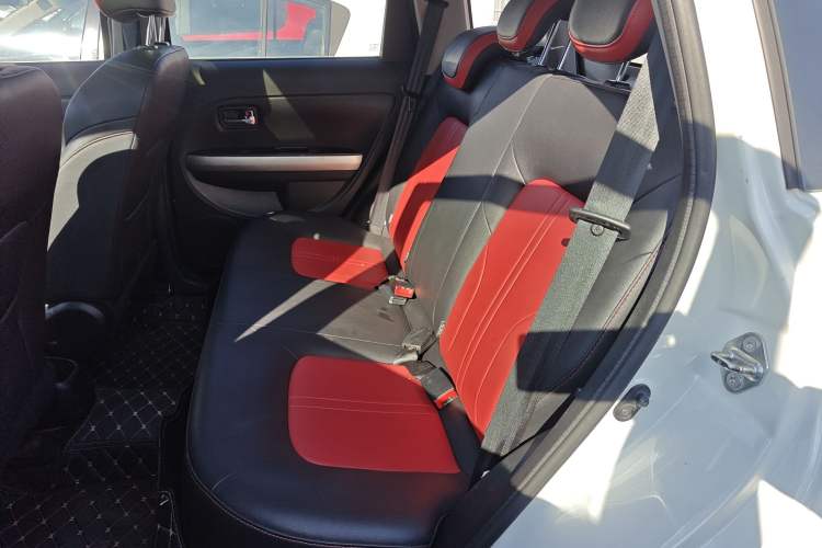 Used Haval H1 2017 Red-Label 1.5L AMT Luxury Model
