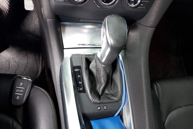 Used DS 6 2014 1.6T Luxury Edition THP160