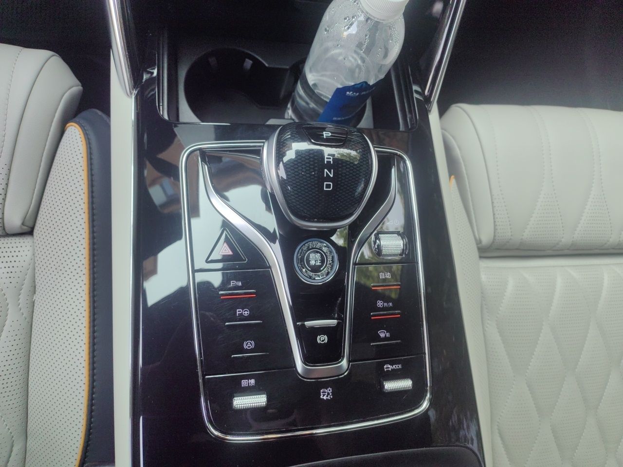 BYD Tang New Energy 2022 EV 635 km All-Wheel-Drive Flagship Model — снимка 14