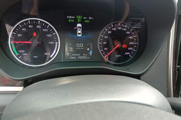 Used BYD Qin New Energy 2017 1.5T Luxury Model Odometer Close Up