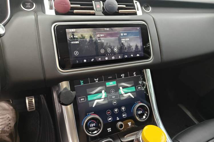 Used Land Rover Range Sport 2018 3.0 SC V6 HSE DYNAMIC Audio And AC Panel