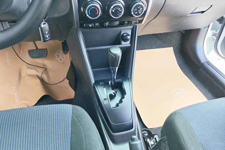 Used Toyota YARiS L Zhi Xuan 2016 Revised 1.5E CVT Charming Edition
