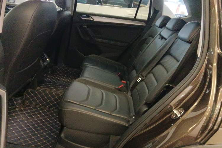 Used Volkswagen Tiguan L 2017 330TSI Automatic Two-Wheel Drive Luxury Edition