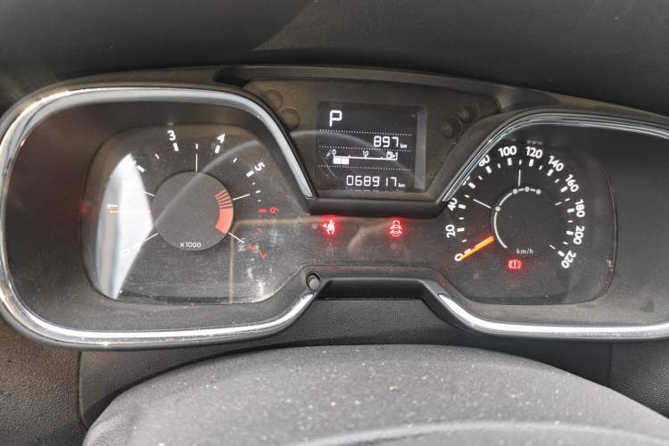 Used Citroen C4 Sega 2016 Joyful Edition 1.6L Automatic Comfort Model Odometer Close Up