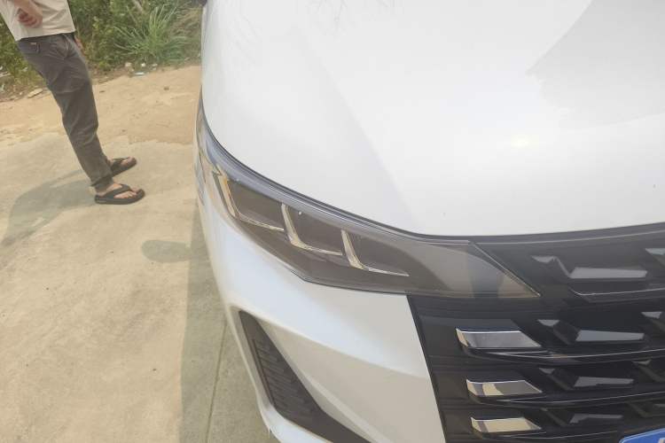 Used GAC Trumpchi M6 2023 PRO 270T DCT Luxury Edition Right Front Headlight