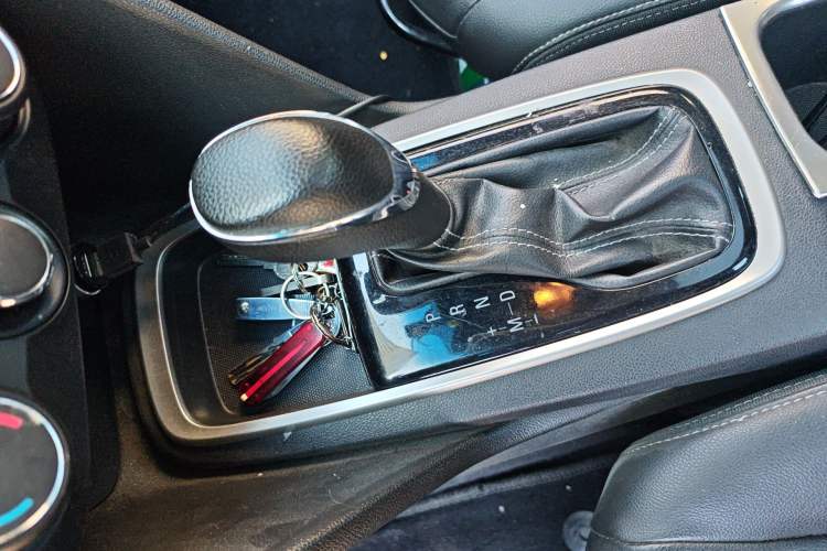 Used Chevrolet Cavalier 2016 1.5L Automatic Xinyue Edition Gear Lever