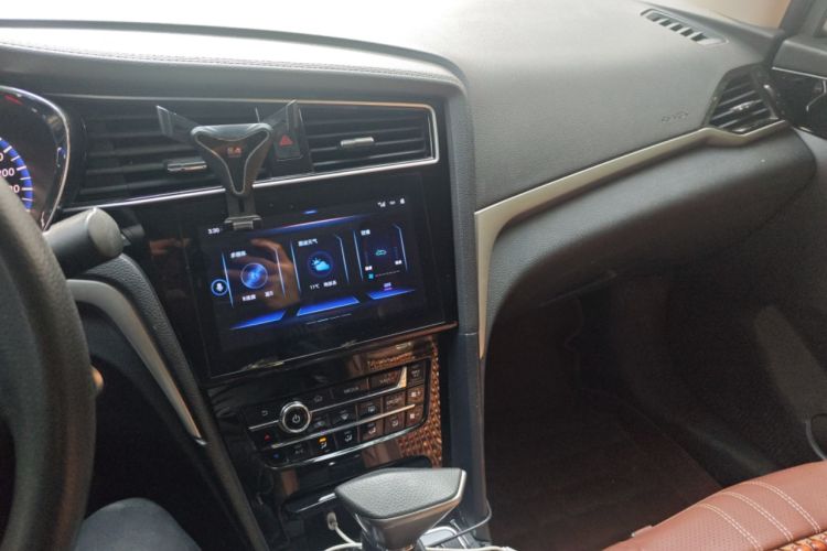 Used Venucia D60 2019 1.6L XL CVT Smart Connect Elite Edition