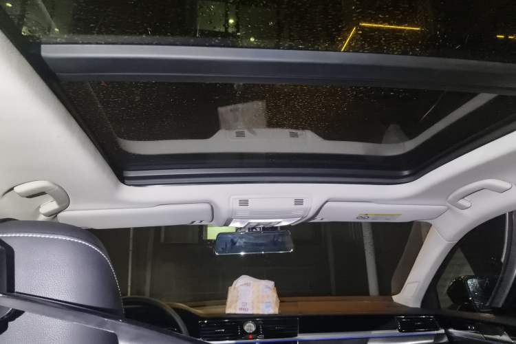 Used Volkswagen Phideon 2018 Revised Version 380TSI Two-Wheel Drive Business Edition
